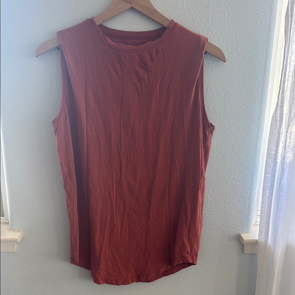 lululemon athletica Rust Muscle Tee